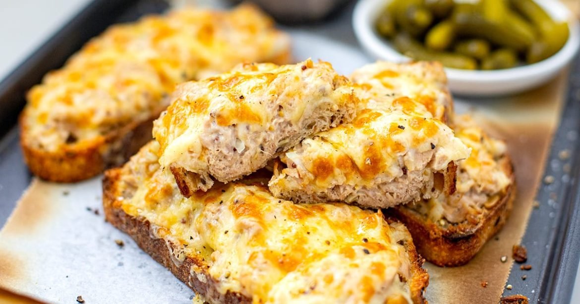 best-tuna-melt-recipe-grilled-social.jpg